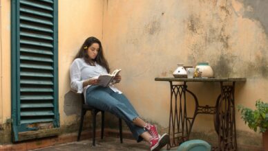 איך להתמקד בקריאה עם רעש מסביב