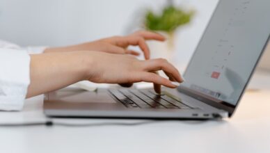 איך להרוויח כסף בין עבודות